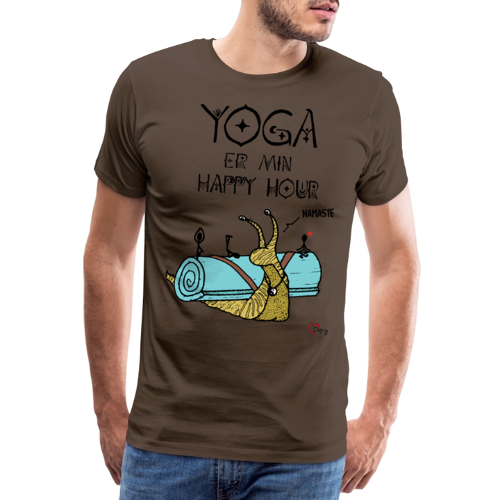 Yoga er min Happy Hour - Eksklusiv Herre T-shirt - gråbrun