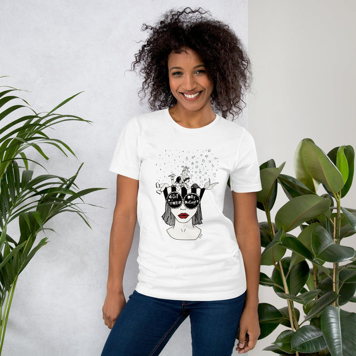 ADHD Day Dreamer Night Thinker, Unisex t-shirt fra Bella+Canvas - t-shirt - White - Dajlig.dk