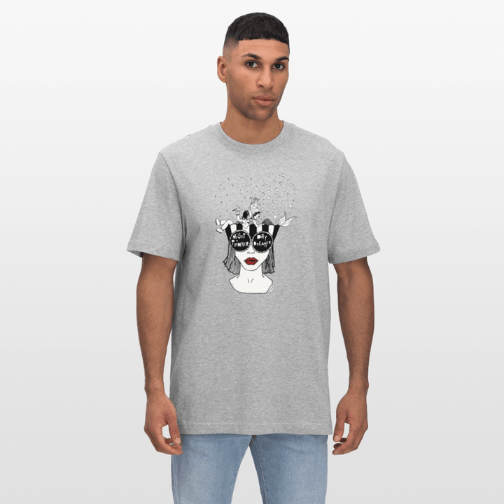 ADHD Day Dreamer, Night Thinker Unisex T-shirt - Stanley/Stella Relaxed Fit økologisk unisex - T-shirt Sparker - grå meleret - Dajlig