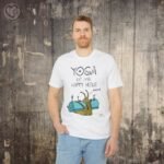 t-shirt til dame og herre - Yoga happy hour